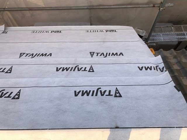 防水紙で雨漏り対策